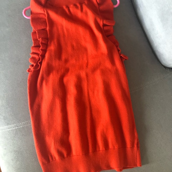 Blood orange short sleeve dress code top. Women’s size XS. Brand: who what wear - Picture 2 of 3